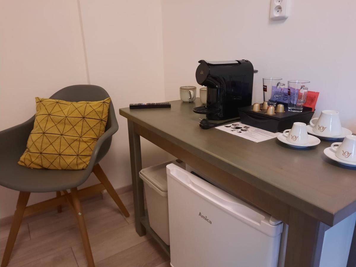 Penzion Zahrada Nad Rekou, Restaurace A Kavarna - Parkovani Gratis Zlata Koruna Exterior photo